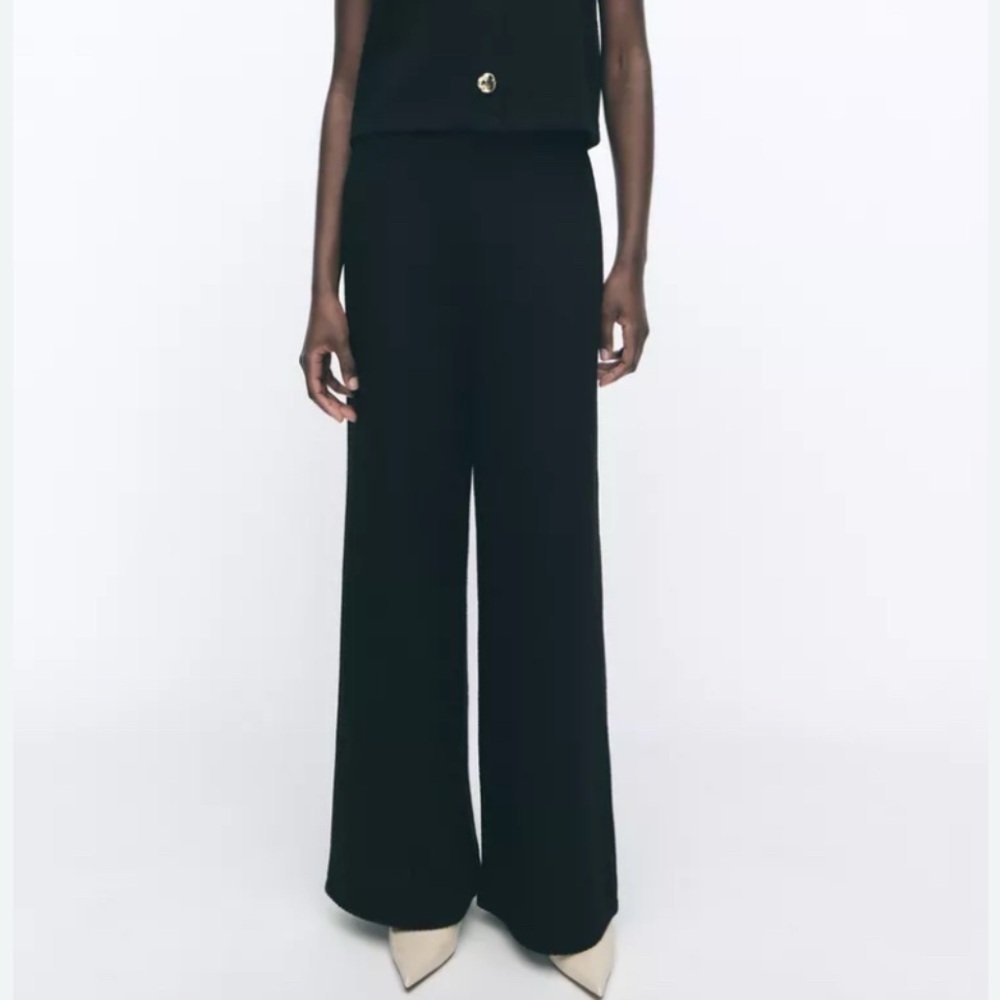 Zara SZ 6 Black Wide Legged Trousers